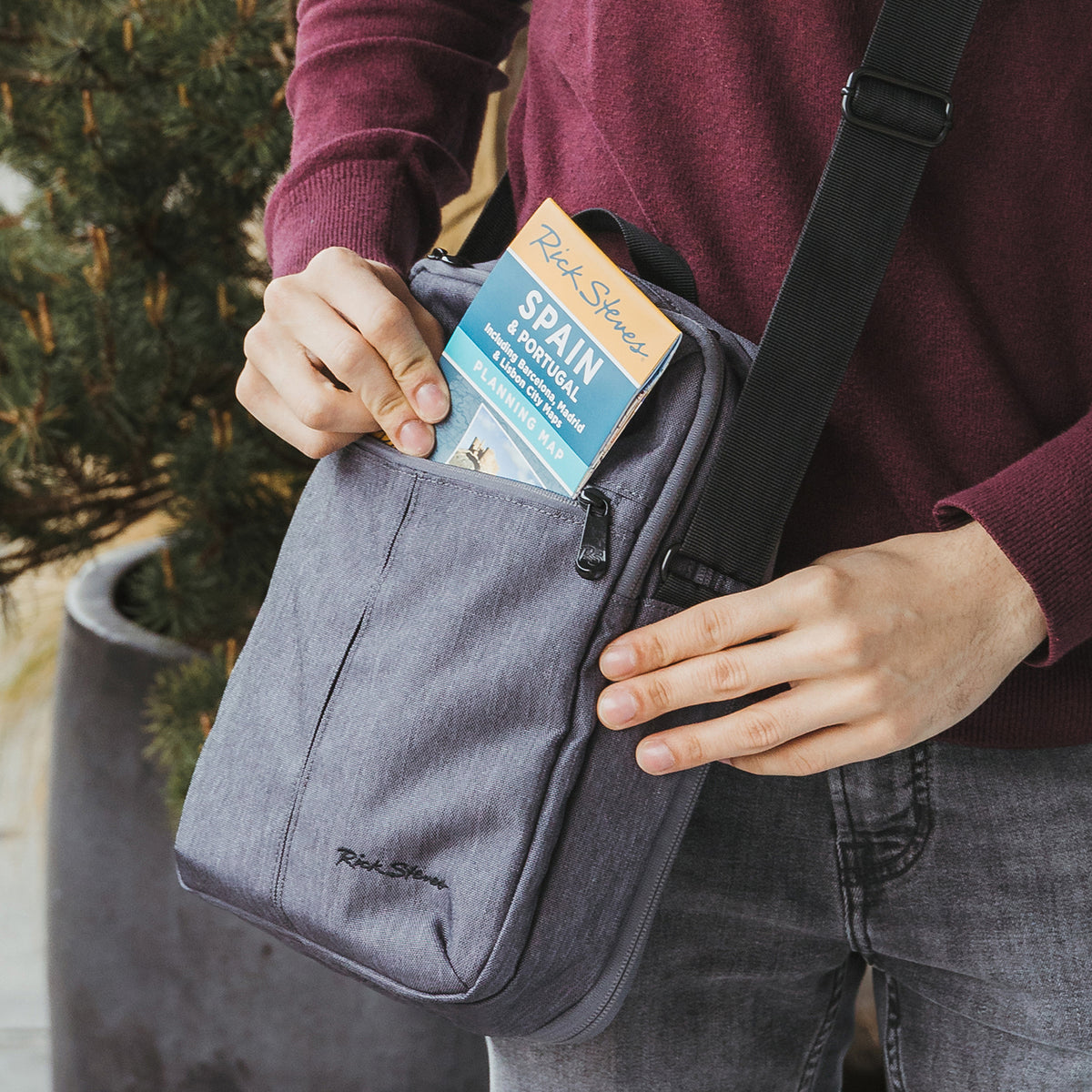 Crossbody Bag in Gray, Navy Heather Gray